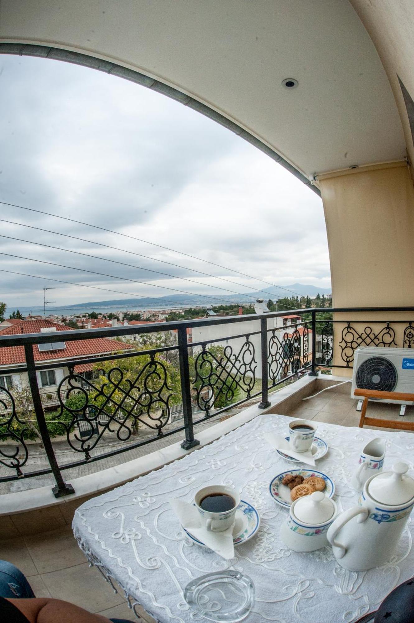Sea View Flat Апартаменты *